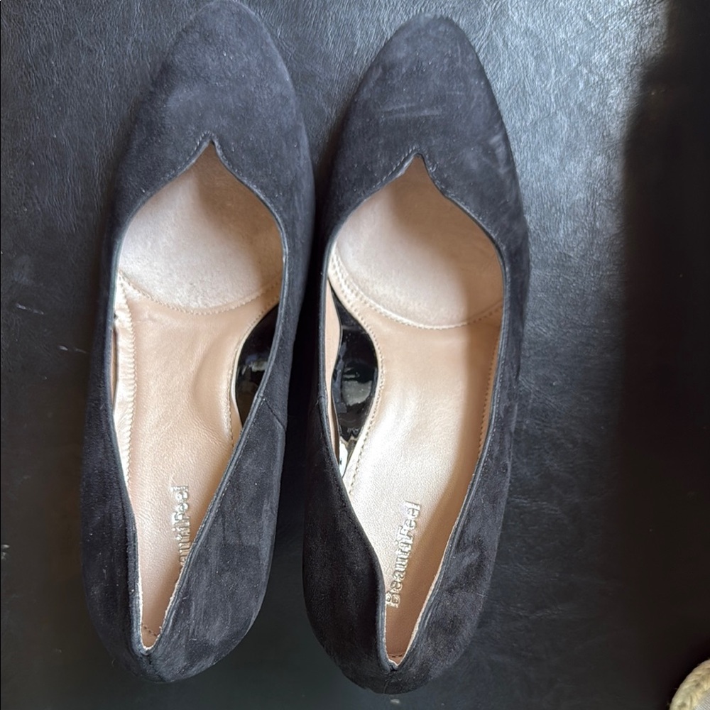 BeautiFeel Black Heels Classic Design